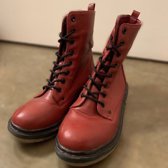 BAMBOO Shoes - Red "Bamboo" Boots